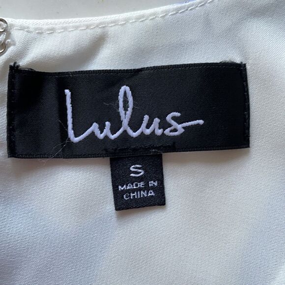 Lulu’s White, Blue and Black Abstract Patterned Dress - Picture 2 of 8